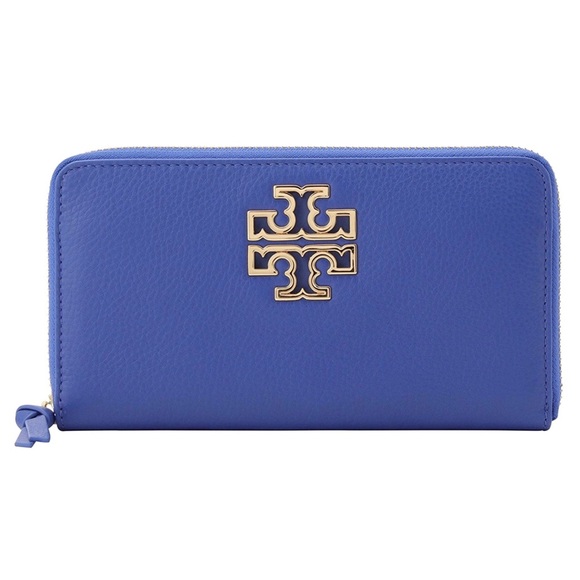 Tory Burch Handbags - Tory Burch Britten Continental Zip Wallet